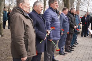 Николай Бакунович принял участие в торжественной встрече ветеранов пожарной охраны в Кировском ДК